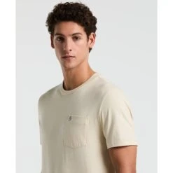 Original Penguin Supima Sticker Pete Pocket T-Shirt In Birch(Supima Sticker Pete Pocket T Shirt Beige Opkb2111gp 252) -Original Penguin Shop opkb2111 252 alt2